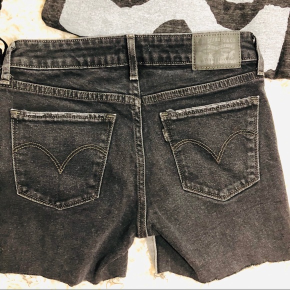 LEVI PATCHWORK SHORTS - Picture 4 of 5